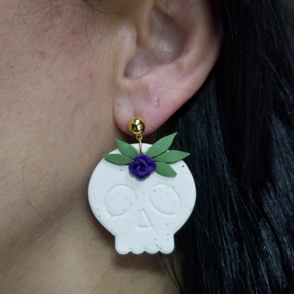 Handcrafted polymer clay earrings - Picture 3 of 3